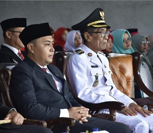 HUT RI ke 80 Tahun 2025, Ketua DPRD Batang Hari Bacakan Naskah Proklamasi