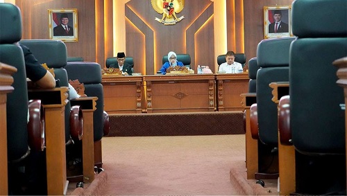 Paripurna Jawaban Pemkab Terhardapa Pemandangan Umum Fraksi-Fraksi DPRDBatang Hari