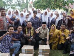 Gubernur Al Haris Serahkan 531 Bantuan Dumisake Pendidikan untuk Kabupaten Tebo
