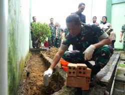 Danrem 042/Gapu Letakkan Batu Pertama Rehab Perluasan Masjid At Taqwa Korem 042/Gapu