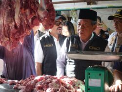 Wagub Sani Pimpin Sidak Pasar Angso Duo, Cek Harga Pangan Jelang Lebaran