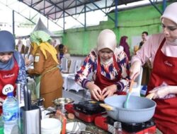 Rayakan Emansipasi, Pejabat Perempuan Pemkot Jambi Adu Skill Masak “Kotak Misteri”
