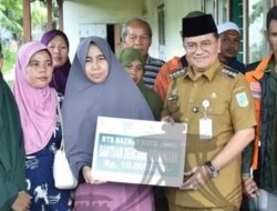 Korban Kebakaran The Hok Terima Bantuan, Pemkot Jambi Janji Bangun Kembali