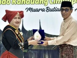 Wakil Bupati Batang Hari Hadiri Pengukuhan PBKM, Perkuat Peran Perempuan Minangkabau di Tanah Rantau