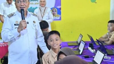 Wujudkan Pendidikan Inklusif, Maulana-Diza Tinjau TKA dan Sarana SD di Kota Jambi