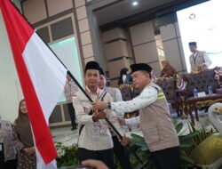 Lepas 442 JCH Kloter BTH 19, Pesan Gubernur Al Haris: Fokus Ibadah Haji, Jangan sia-siakan Perjuangan Puluhan Tahun