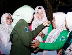 Bunda Zulva Fadhil Hadiri Pentas Seni Gerebek Suro Seridadi, Warga Antusias Lestarikan Tradisi