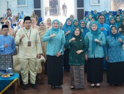 Sosialisasikan Gerakan Jambi Bersholawat di Muaro Jambi, Hesti Haris: Ini Komitmen TP PKK Perkuat Nilai-Nilai Religius di Masyarakat
